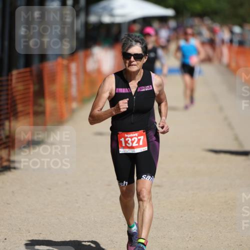 07.09.2025 - 19. Norderstedt Triathlon Michael Strokosch http://msf.ph/oto/8798426 07.09.2025 12:25:25 Laufen 136, 727, 1327 meine-sportfotos.de