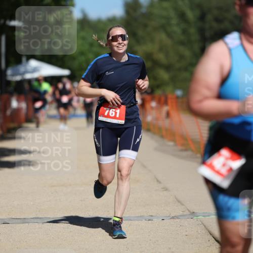 07.09.2025 - 19. Norderstedt Triathlon Michael Strokosch http://msf.ph/oto/8798466 07.09.2025 13:05:38 Laufen 742, 761 meine-sportfotos.de