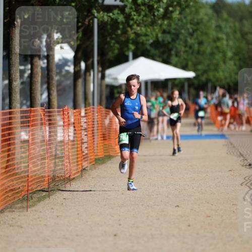 07.09.2025 - 19. Norderstedt Triathlon Michael Strokosch http://msf.ph/oto/8798488 07.09.2025 10:54:49 Laufen 676, 678 meine-sportfotos.de