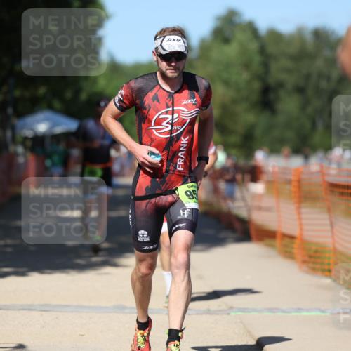 07.09.2025 - 19. Norderstedt Triathlon Michael Strokosch http://msf.ph/oto/8798521 07.09.2025 14:46:05 Laufen 392, 959, 976, 991, 1034 meine-sportfotos.de