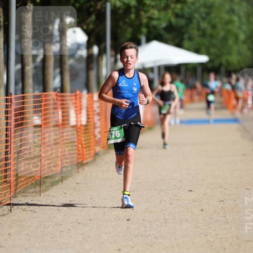 07.09.2025 - 19. Norderstedt Triathlon Michael Strokosch http://msf.ph/oto/8798523 07.09.2025 10:54:51 Laufen 676, 678 meine-sportfotos.de