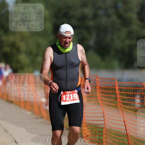 07.09.2025 - 19. Norderstedt Triathlon Michael Strokosch http://msf.ph/oto/8798531 07.09.2025 11:58:01 Laufen 276, 1211, 1219 meine-sportfotos.de
