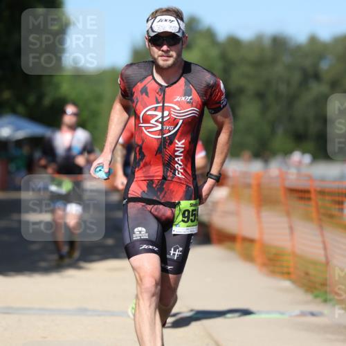 07.09.2025 - 19. Norderstedt Triathlon Michael Strokosch http://msf.ph/oto/8798534 07.09.2025 14:46:05 Laufen 392, 959, 976, 991, 1034 meine-sportfotos.de