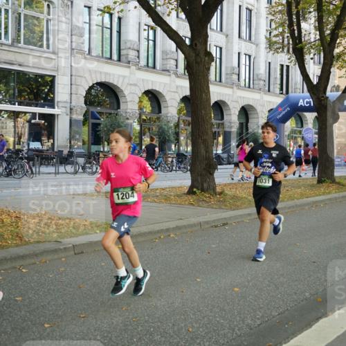 07.09.2025 - BARMER Alsterlauf Yannick Fuchs http://msf.ph/oto/8798537 07.09.2025 11:46:29 Laufen 1035, 1204, 1031, 1, 71263 meine-sportfotos.de