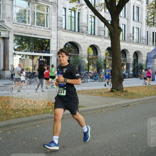 07.09.2025 - BARMER Alsterlauf Yannick Fuchs http://msf.ph/oto/8798565 07.09.2025 11:46:30 Laufen 14, 15, 031 meine-sportfotos.de