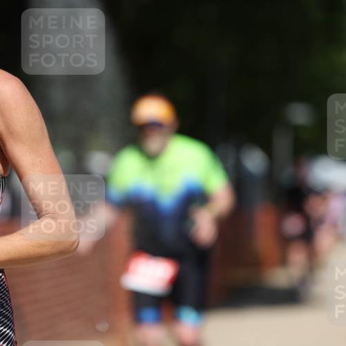 07.09.2025 - 19. Norderstedt Triathlon Michael Strokosch http://msf.ph/oto/8798578 07.09.2025 13:05:52 Laufen 288, 1221, 1237, 1260, 1296, 1321 meine-sportfotos.de