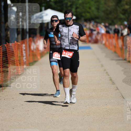 07.09.2025 - 19. Norderstedt Triathlon Michael Strokosch http://msf.ph/oto/8798615 07.09.2025 12:25:48 Laufen 824, 1378 meine-sportfotos.de