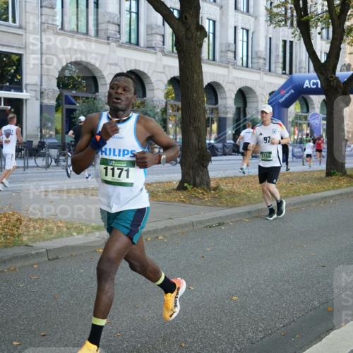 07.09.2025 - BARMER Alsterlauf Yannick Fuchs http://msf.ph/oto/8798619 07.09.2025 11:46:36 Laufen 97, 1171, 1158, 1127 meine-sportfotos.de