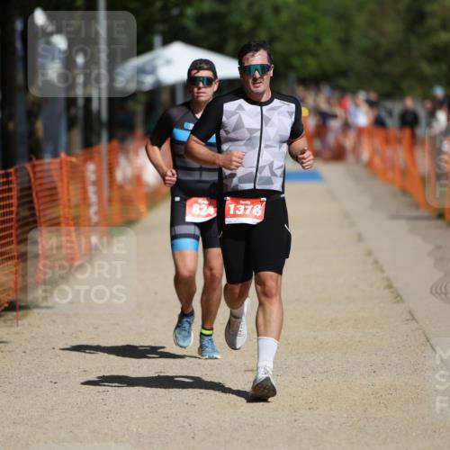 07.09.2025 - 19. Norderstedt Triathlon Michael Strokosch http://msf.ph/oto/8798620 07.09.2025 12:25:48 Laufen 824, 1378 meine-sportfotos.de