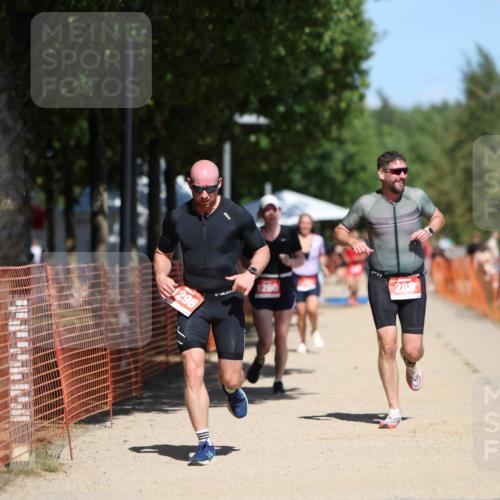 07.09.2025 - 19. Norderstedt Triathlon Michael Strokosch http://msf.ph/oto/8798641 07.09.2025 13:05:55 Laufen 288, 293, 1237, 1260, 1296 meine-sportfotos.de