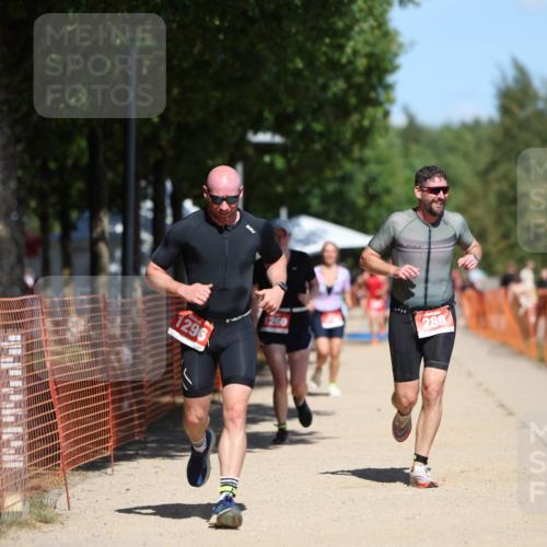 07.09.2025 - 19. Norderstedt Triathlon Michael Strokosch http://msf.ph/oto/8798650 07.09.2025 13:05:55 Laufen 288, 293, 1237, 1260, 1296 meine-sportfotos.de