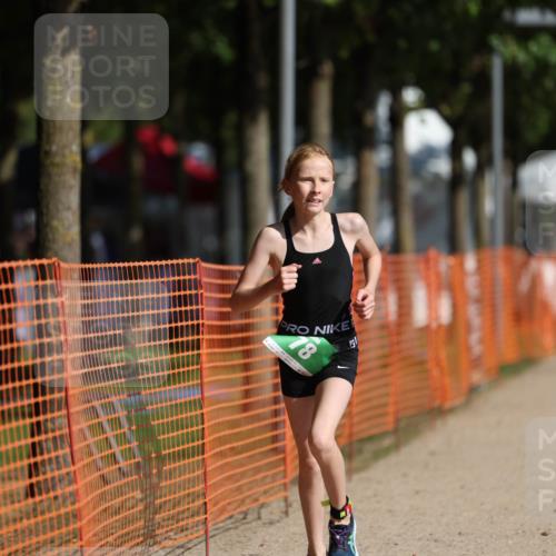 07.09.2025 - 19. Norderstedt Triathlon Michael Strokosch http://msf.ph/oto/8798668 07.09.2025 10:54:59 Laufen 78, 676 meine-sportfotos.de