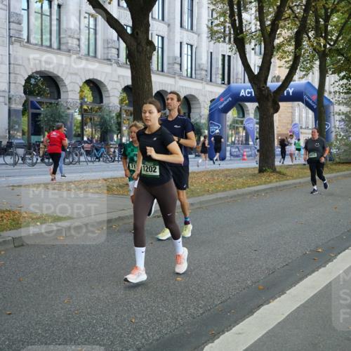 07.09.2025 - BARMER Alsterlauf Yannick Fuchs http://msf.ph/oto/8798680 07.09.2025 11:46:40 Laufen 11, 1202, 8472 meine-sportfotos.de