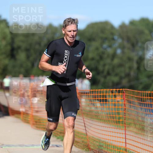 07.09.2025 - 19. Norderstedt Triathlon Michael Strokosch http://msf.ph/oto/8798724 07.09.2025 14:46:15 Laufen 392, 989 meine-sportfotos.de