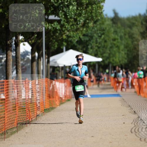 07.09.2025 - 19. Norderstedt Triathlon Michael Strokosch http://msf.ph/oto/8798744 07.09.2025 10:55:04 Laufen 78, 685 meine-sportfotos.de