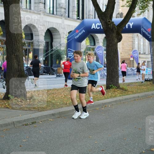 07.09.2025 - BARMER Alsterlauf Yannick Fuchs http://msf.ph/oto/8798747 07.09.2025 11:46:46 Laufen 10, 103, 1255 meine-sportfotos.de