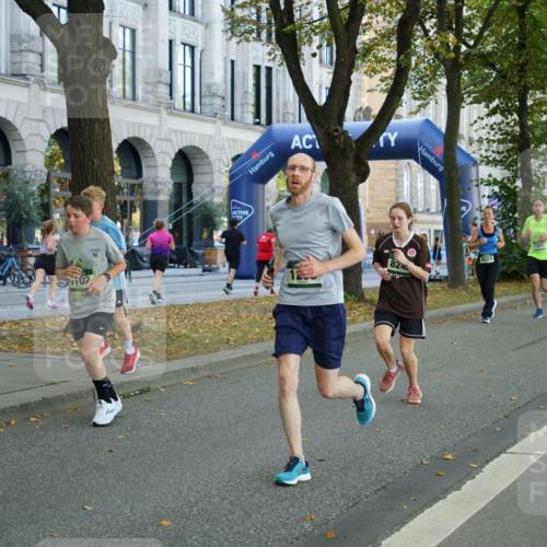 07.09.2025 - BARMER Alsterlauf Yannick Fuchs http://msf.ph/oto/8798766 07.09.2025 11:46:47 Laufen 102, 824, 1001 meine-sportfotos.de