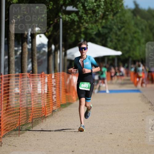 07.09.2025 - 19. Norderstedt Triathlon Michael Strokosch http://msf.ph/oto/8798794 07.09.2025 10:55:05 Laufen 78, 685 meine-sportfotos.de