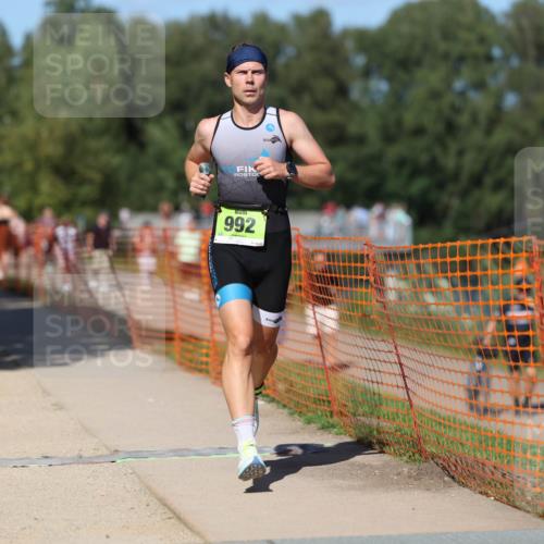 07.09.2025 - 19. Norderstedt Triathlon Michael Strokosch http://msf.ph/oto/8798822 07.09.2025 14:46:30 Laufen 992, 1007 meine-sportfotos.de