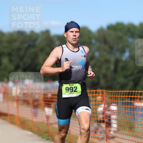 07.09.2025 - 19. Norderstedt Triathlon Michael Strokosch http://msf.ph/oto/8798854 07.09.2025 14:46:31 Laufen 992, 1007 meine-sportfotos.de