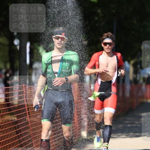 07.09.2025 - 19. Norderstedt Triathlon Michael Strokosch http://msf.ph/oto/8798910 07.09.2025 14:46:55 Laufen 974, 1016 meine-sportfotos.de