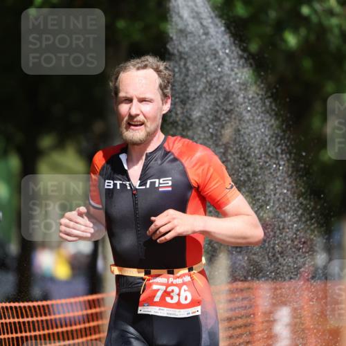 07.09.2025 - 19. Norderstedt Triathlon Michael Strokosch http://msf.ph/oto/8798976 07.09.2025 12:28:41 Laufen 736 meine-sportfotos.de