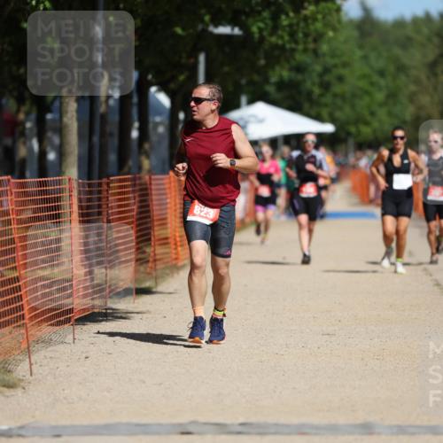 07.09.2025 - 19. Norderstedt Triathlon Michael Strokosch http://msf.ph/oto/8798982 07.09.2025 12:28:52 Laufen 823, 1358 meine-sportfotos.de