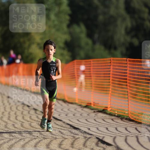 07.09.2025 - 19. Norderstedt Triathlon Michael Strokosch http://msf.ph/oto/8798992 07.09.2025 09:11:58 Laufen 44 meine-sportfotos.de