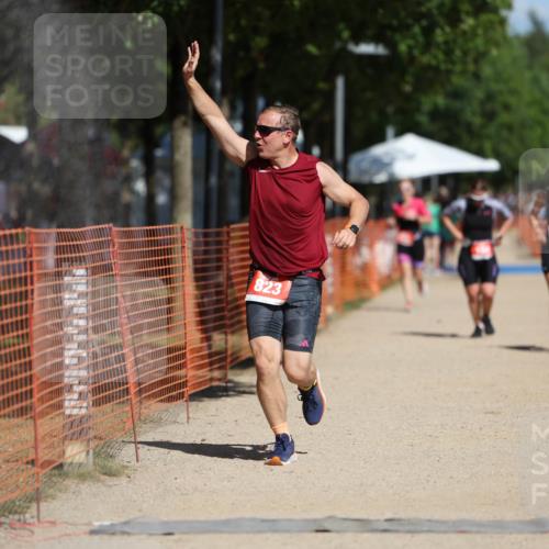 07.09.2025 - 19. Norderstedt Triathlon Michael Strokosch http://msf.ph/oto/8799006 07.09.2025 12:28:52 Laufen 823, 1358 meine-sportfotos.de