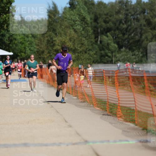 07.09.2025 - 19. Norderstedt Triathlon Michael Strokosch http://msf.ph/oto/8799013 07.09.2025 13:06:28 Laufen 1283 meine-sportfotos.de