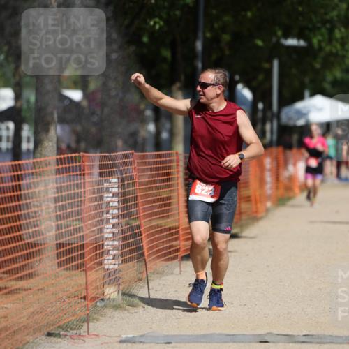 07.09.2025 - 19. Norderstedt Triathlon Michael Strokosch http://msf.ph/oto/8799021 07.09.2025 12:28:53 Laufen 267, 823, 1358 meine-sportfotos.de