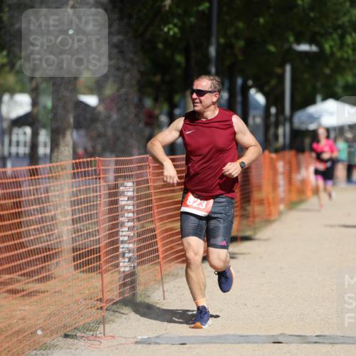 07.09.2025 - 19. Norderstedt Triathlon Michael Strokosch http://msf.ph/oto/8799029 07.09.2025 12:28:53 Laufen 267, 823, 1358 meine-sportfotos.de
