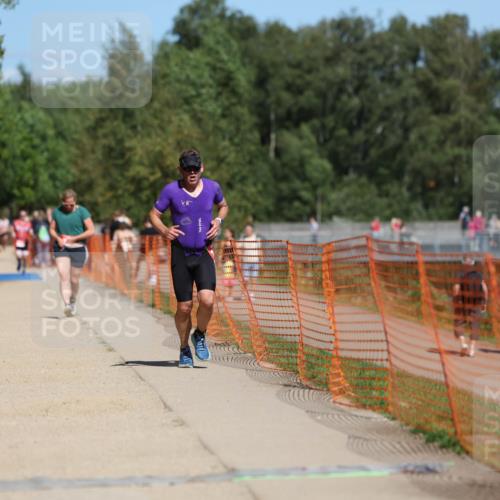 07.09.2025 - 19. Norderstedt Triathlon Michael Strokosch http://msf.ph/oto/8799036 07.09.2025 13:06:29 Laufen 1283 meine-sportfotos.de
