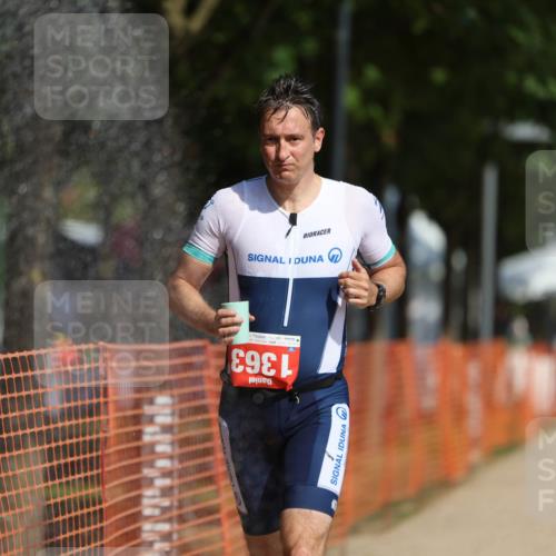 07.09.2025 - 19. Norderstedt Triathlon Michael Strokosch http://msf.ph/oto/8799040 07.09.2025 11:59:00 Laufen 1363 meine-sportfotos.de