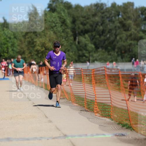 07.09.2025 - 19. Norderstedt Triathlon Michael Strokosch http://msf.ph/oto/8799044 07.09.2025 13:06:29 Laufen 1283 meine-sportfotos.de