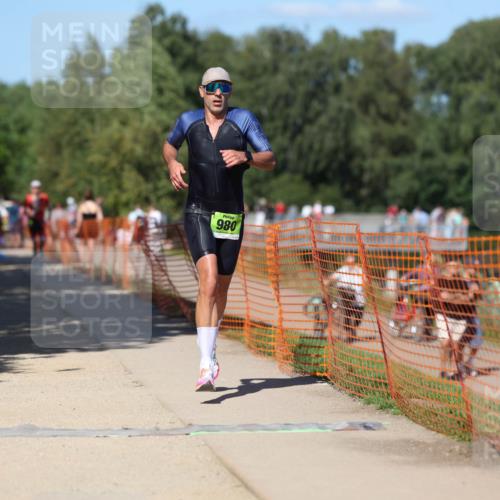 07.09.2025 - 19. Norderstedt Triathlon Michael Strokosch http://msf.ph/oto/8799067 07.09.2025 14:47:10 Laufen 980 meine-sportfotos.de