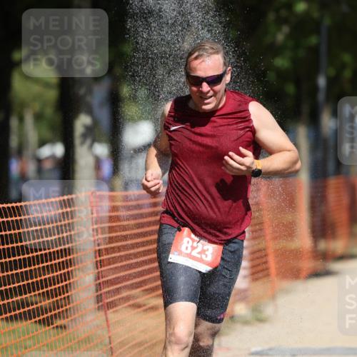 07.09.2025 - 19. Norderstedt Triathlon Michael Strokosch http://msf.ph/oto/8799078 07.09.2025 12:28:55 Laufen 155, 184, 267, 823, 1358 meine-sportfotos.de