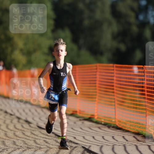07.09.2025 - 19. Norderstedt Triathlon Michael Strokosch http://msf.ph/oto/8799141 07.09.2025 09:12:14 Laufen 12 meine-sportfotos.de
