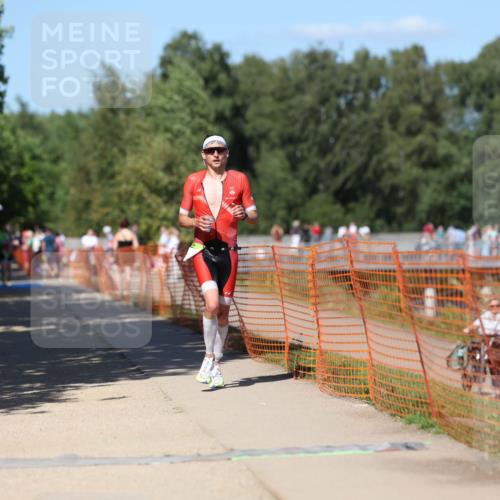 07.09.2025 - 19. Norderstedt Triathlon Michael Strokosch http://msf.ph/oto/8799144 07.09.2025 14:47:18 Laufen 975 meine-sportfotos.de