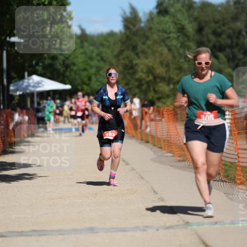 07.09.2025 - 19. Norderstedt Triathlon Michael Strokosch http://msf.ph/oto/8799186 07.09.2025 13:06:37 Laufen 283, 305, 1283 meine-sportfotos.de
