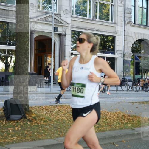 07.09.2025 - BARMER Alsterlauf Yannick Fuchs http://msf.ph/oto/8799212 07.09.2025 11:47:19 Laufen 1180 meine-sportfotos.de