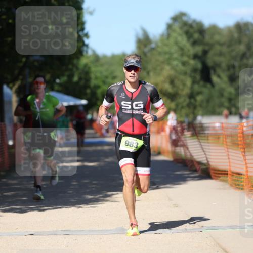 07.09.2025 - 19. Norderstedt Triathlon Michael Strokosch http://msf.ph/oto/8799244 07.09.2025 14:47:34 Laufen 962, 983, 1004 meine-sportfotos.de