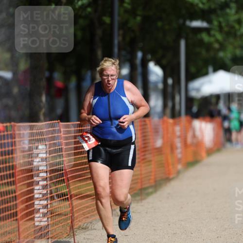 07.09.2025 - 19. Norderstedt Triathlon Michael Strokosch http://msf.ph/oto/8799260 07.09.2025 11:59:17 Laufen 229, 281, 760 meine-sportfotos.de