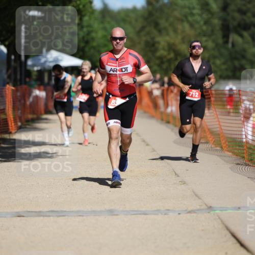 07.09.2025 - 19. Norderstedt Triathlon Michael Strokosch http://msf.ph/oto/8799264 07.09.2025 13:06:50 Laufen 175, 712, 851, 1374 meine-sportfotos.de
