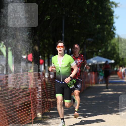 07.09.2025 - 19. Norderstedt Triathlon Michael Strokosch http://msf.ph/oto/8799269 07.09.2025 14:47:35 Laufen 962, 983, 1004 meine-sportfotos.de