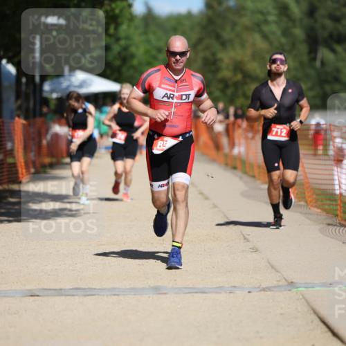 07.09.2025 - 19. Norderstedt Triathlon Michael Strokosch http://msf.ph/oto/8799279 07.09.2025 13:06:51 Laufen 175, 712, 851, 1374 meine-sportfotos.de