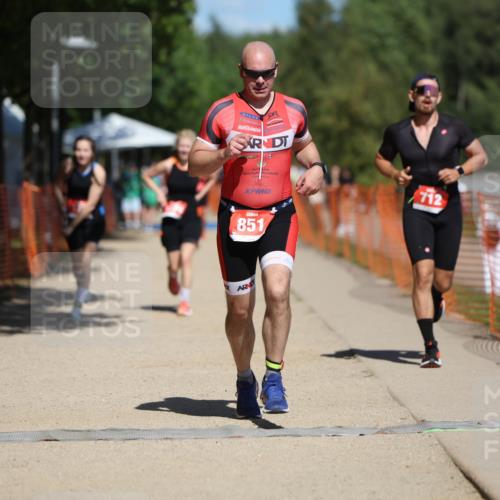 07.09.2025 - 19. Norderstedt Triathlon Michael Strokosch http://msf.ph/oto/8799306 07.09.2025 13:06:51 Laufen 175, 712, 851, 1374 meine-sportfotos.de