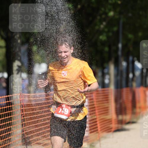 07.09.2025 - 19. Norderstedt Triathlon Michael Strokosch http://msf.ph/oto/8799319 07.09.2025 12:29:08 Laufen 149 meine-sportfotos.de