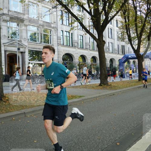 07.09.2025 - BARMER Alsterlauf Yannick Fuchs http://msf.ph/oto/8799363 07.09.2025 11:47:28 Laufen 1192 meine-sportfotos.de