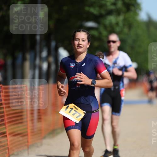 07.09.2025 - 19. Norderstedt Triathlon Michael Strokosch http://msf.ph/oto/8799375 07.09.2025 11:59:35 Laufen 296, 1177, 1383 meine-sportfotos.de